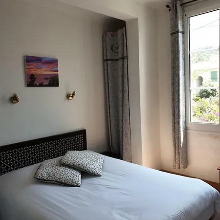 De La Plage מלון סן טרופז