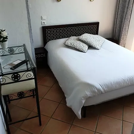 De La Plage 2* סן טרופז