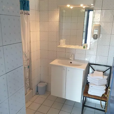 De La Plage 2* סן טרופז