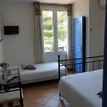 De La Plage Hotel