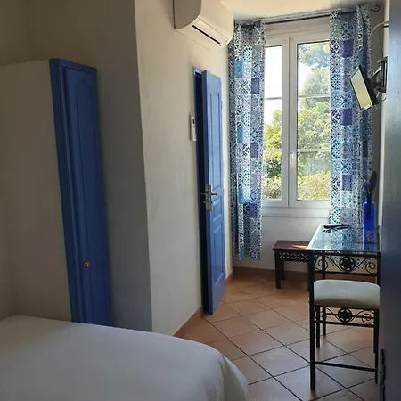 De La Plage 2* Saint-Tropez